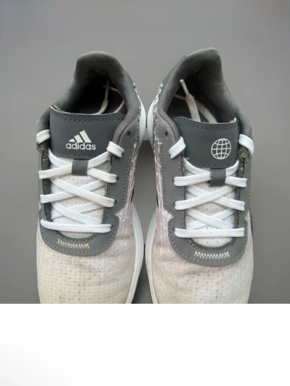 adidas Boys US 4 Gray and White Animal Print Athletic Sneakers GUC *READ*